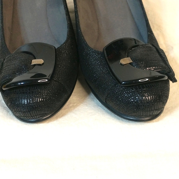 Final price drop. Stuart Weitzman EUC SZ 7 black leather (suede lined) wedges. - Picture 2 of 7